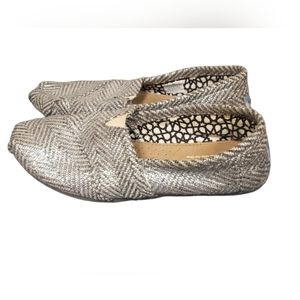 Toms silver flats